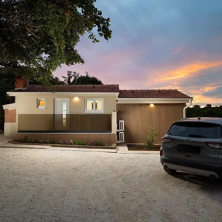 Cvita For 2 People Near Pula With Private Heated Pool Villa *