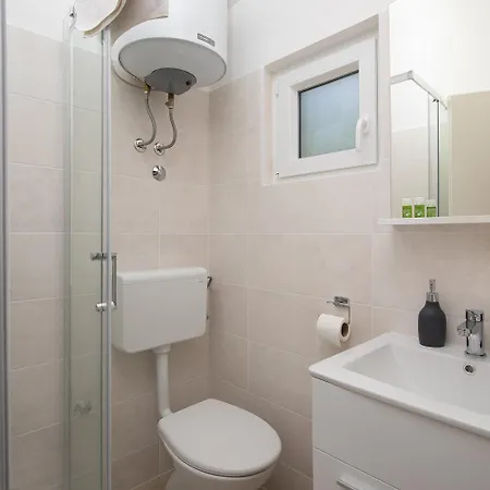 فيلة Cvita For 2 People Near Pula With Private Heated Pool